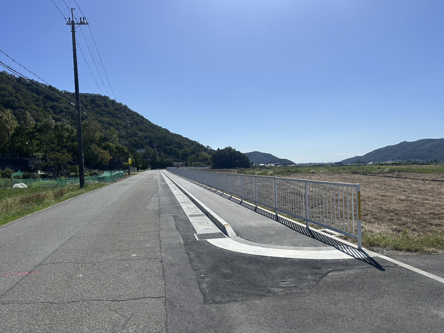 施工延長316mに及ぶ道路の拡幅工事